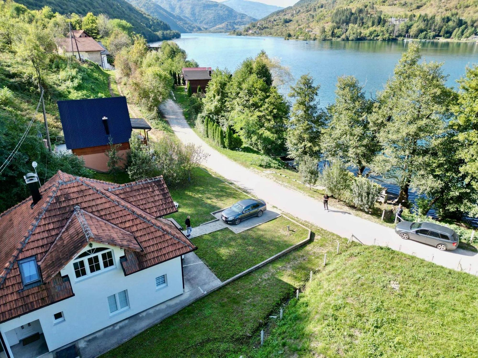 Cobras Plivsko Jezero, Jajce Villa Esterno foto